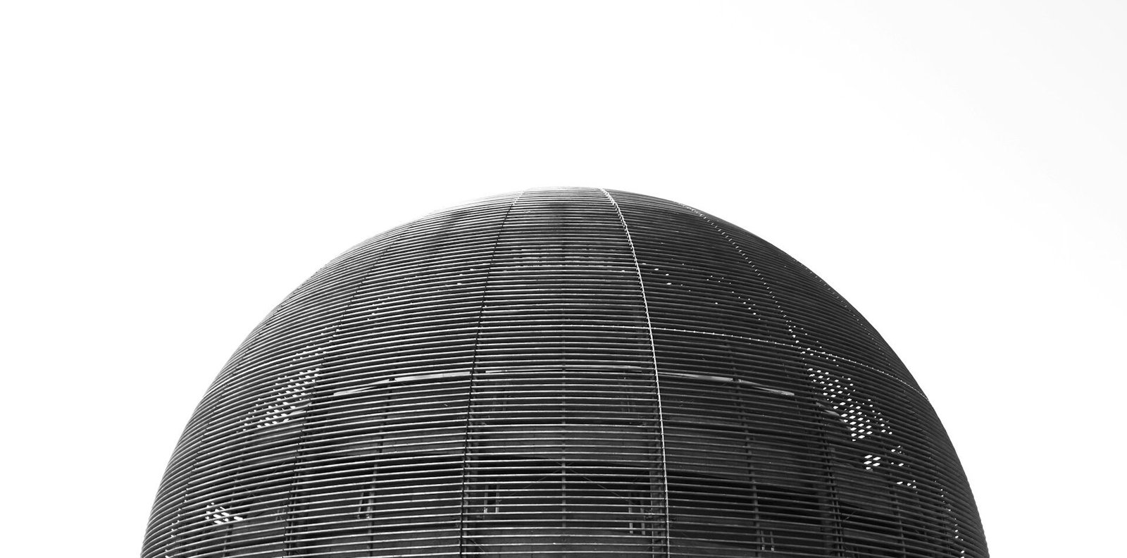 totus-dome-2rXpCm1PvyQ